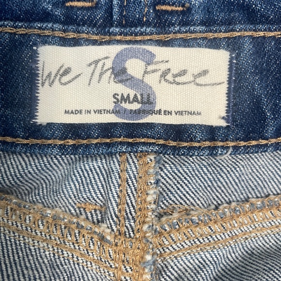 We The Free Denim Belted Jean Shorts - Picture 3 of 9
